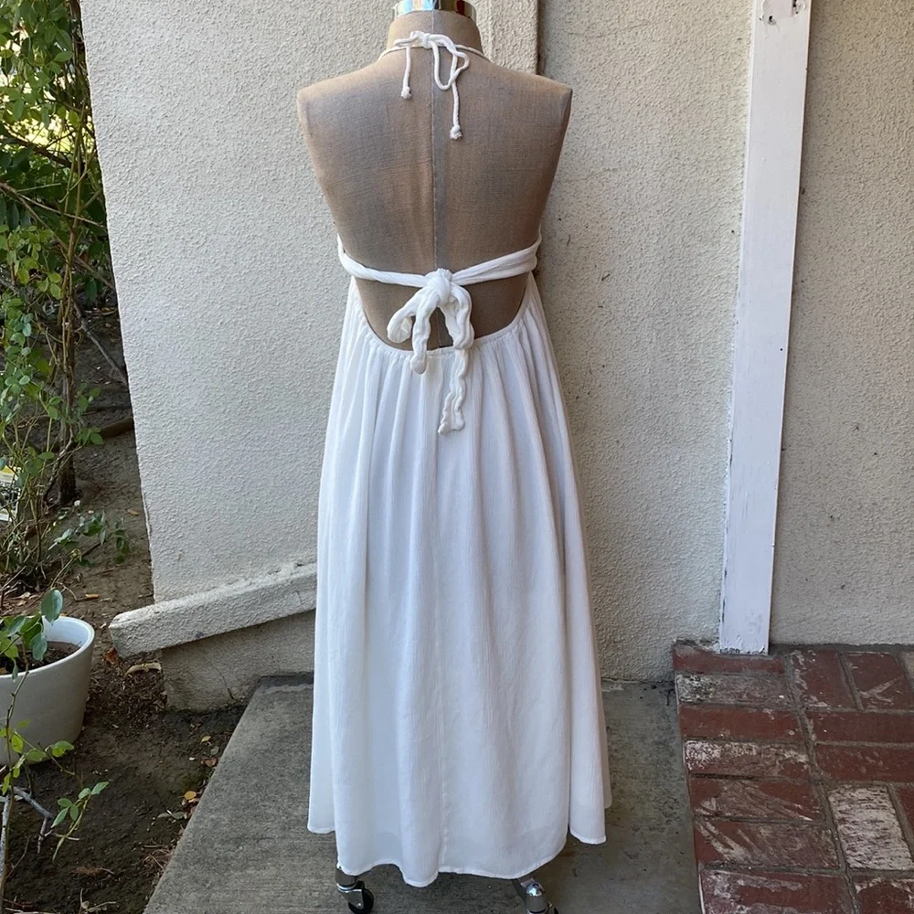 Vici beautiful white Flowy spaghetti strap midi dress